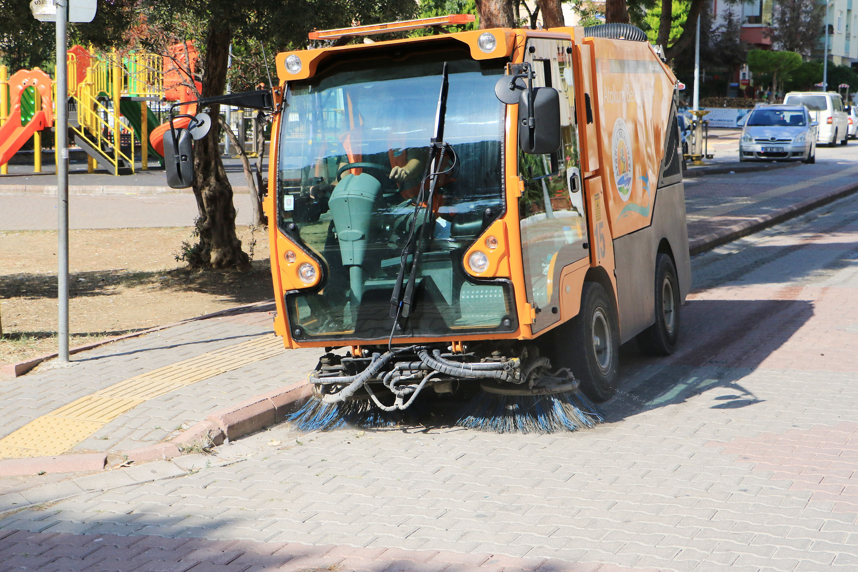 atakum-belediyesinden-4-bin-kilometrelik-vakumlu-temizlik-turu-05.JPG