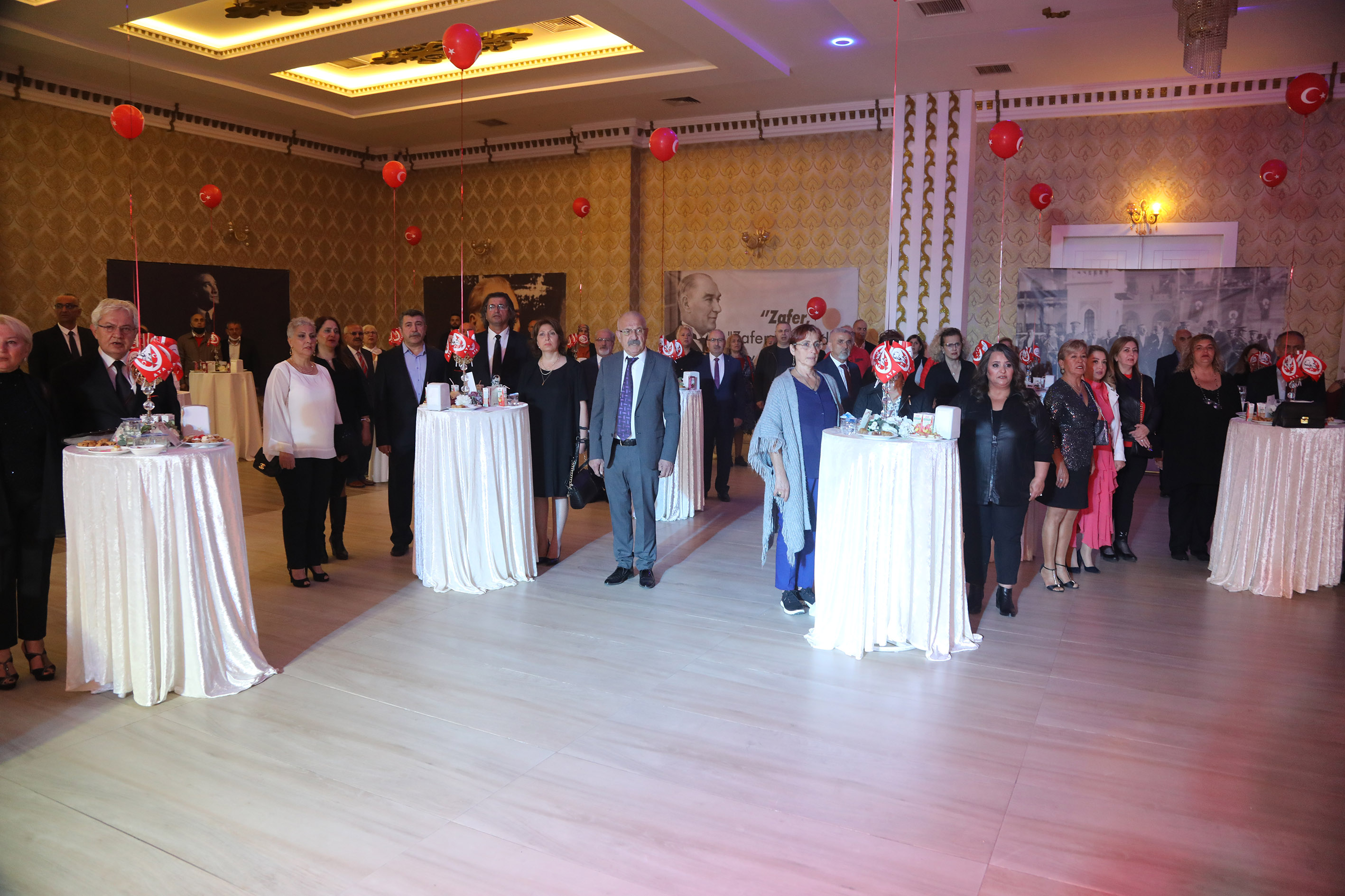 atakum-belediyesinden-cumhuriyet-bulusmasi-10.jpg