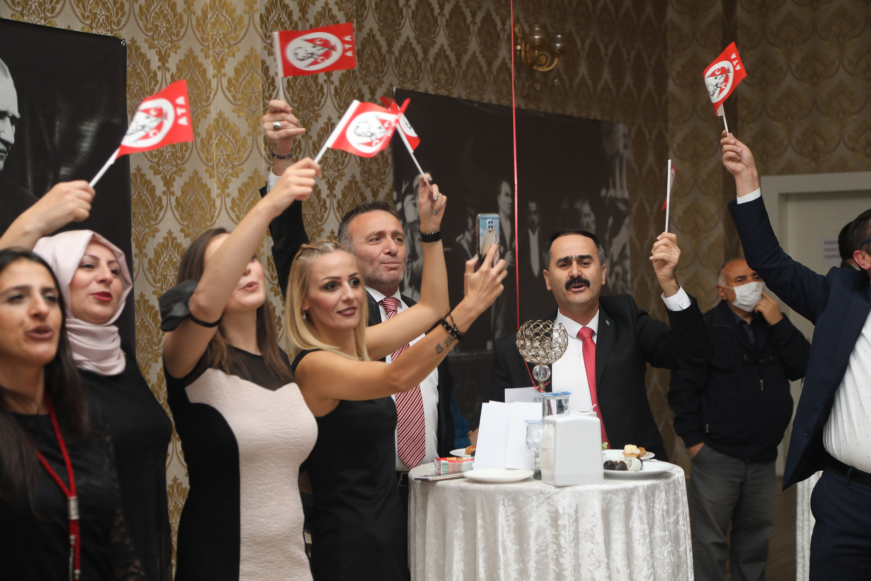atakum-belediyesinden-cumhuriyet-bulusmasi-28.jpg