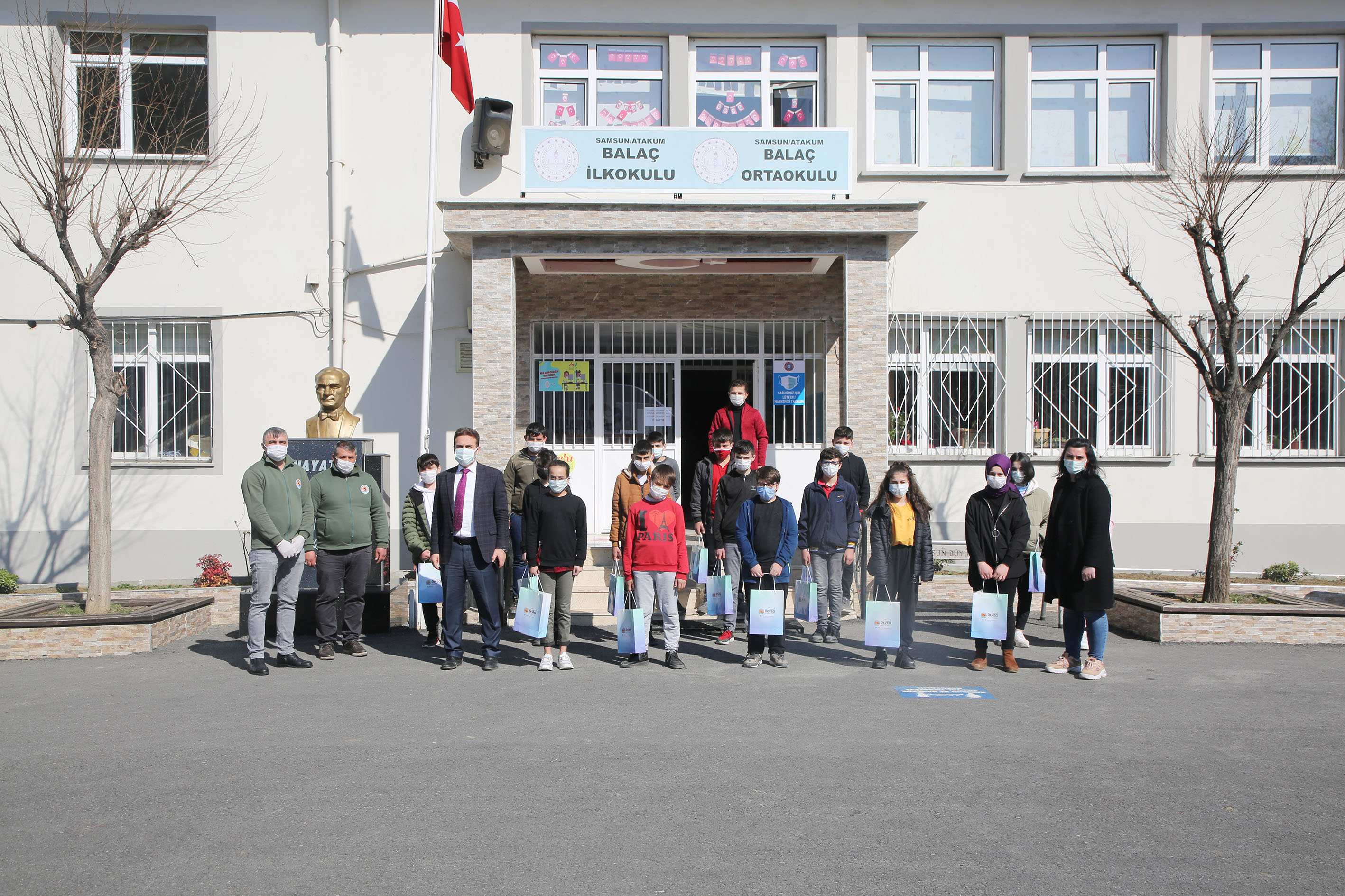 atakum-belediyesinden-egitime-destek-suruyor-2.JPG