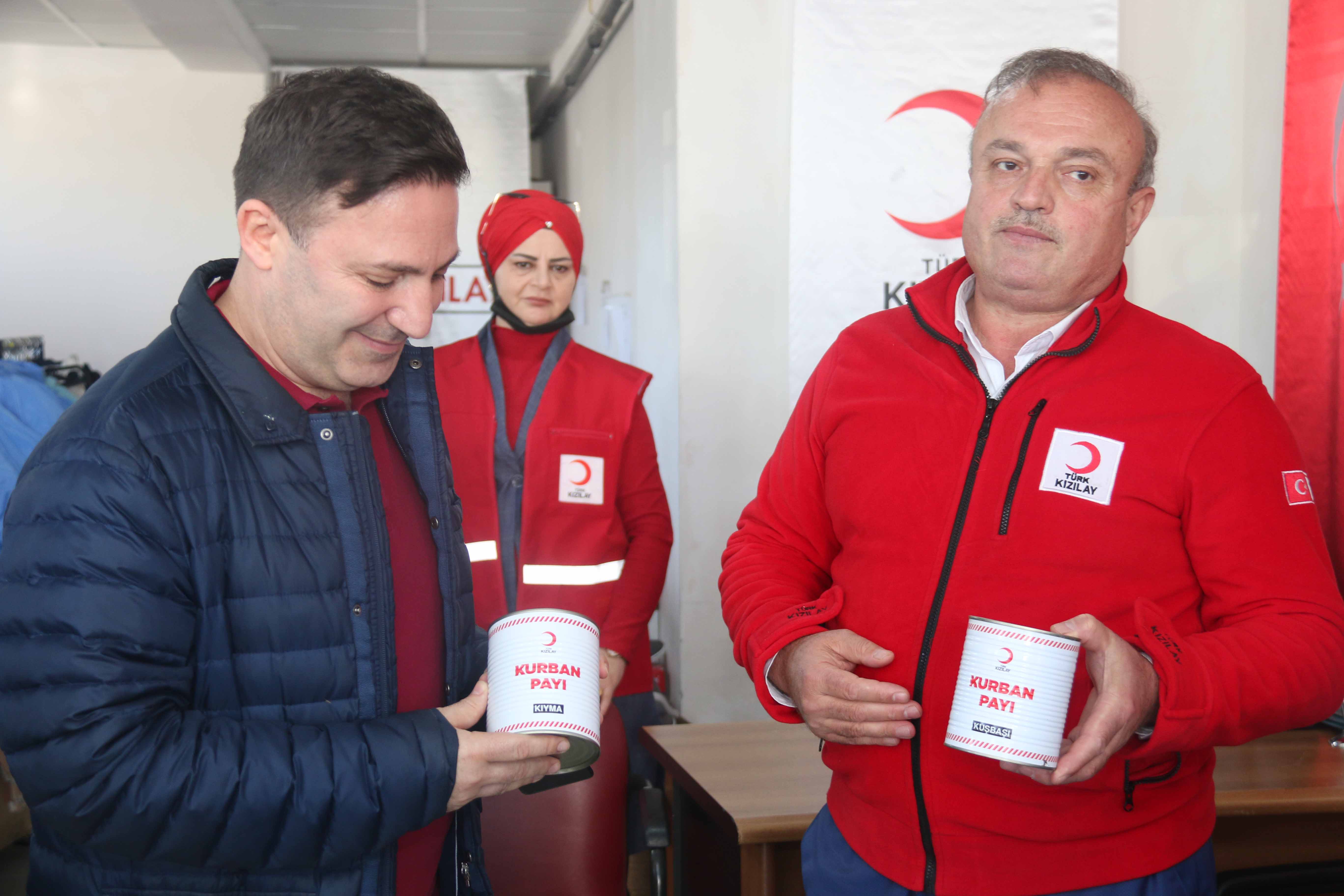 atakum-kent-konseyinden-kizilaya-ziyaret-3.JPG