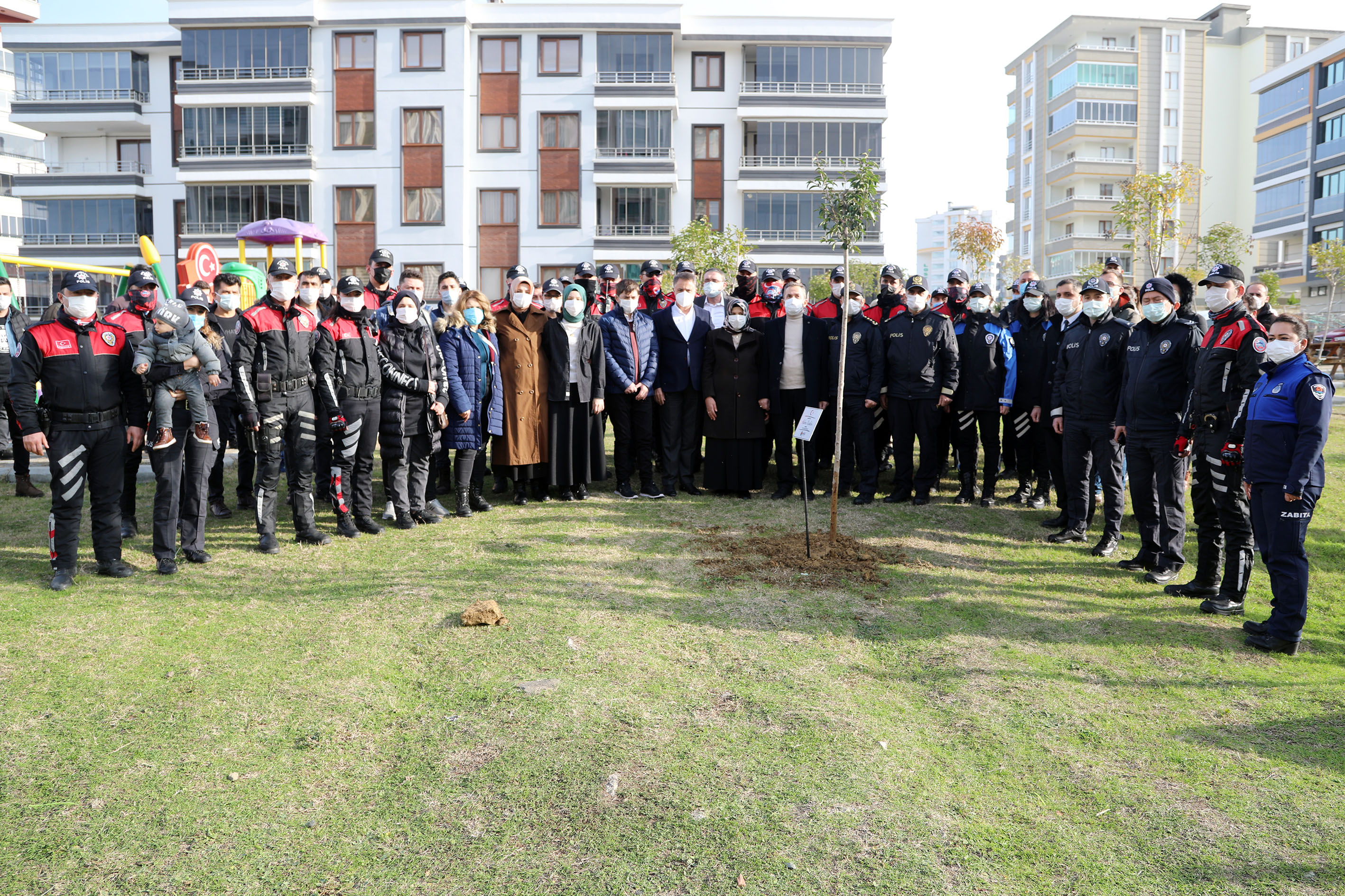 baskan-cemil-deveci-sehitlerimizin-anisini-atakumda-yasatiyoruz-02.JPG