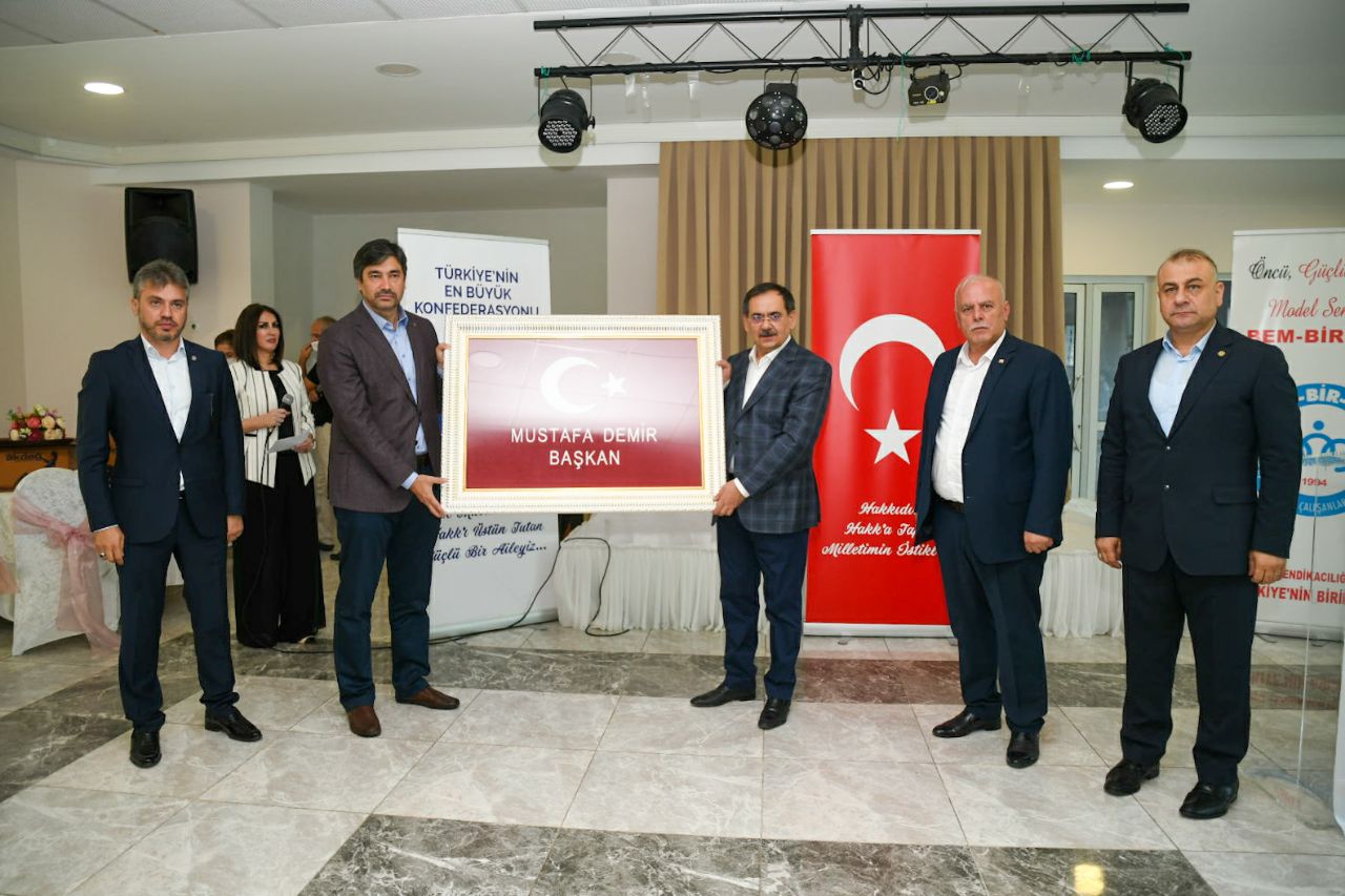 baskan-demir-bem-bir-sen-4.jpg