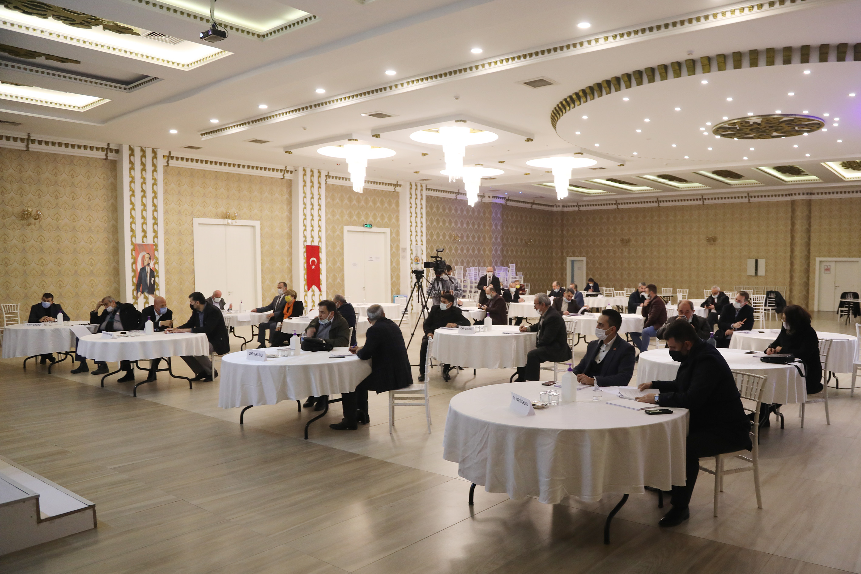 baskan-deveciden-evde-destek-hizmetleri-birimi-mujdesi-1.jpg