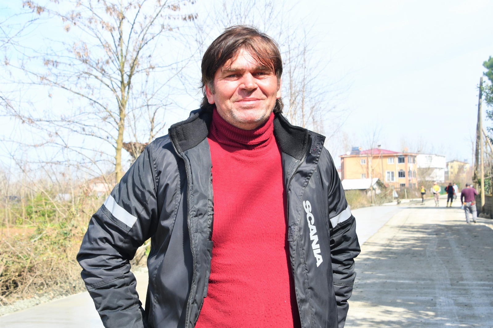 beton-yol-ile-nefes-aldilar-1-muhtar-mehmet-kalebay.jpeg