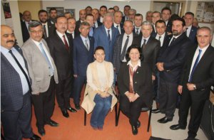demirtas,-meclis-uyesi-adaylariyla-bir-araya-geldi-(4).jpg