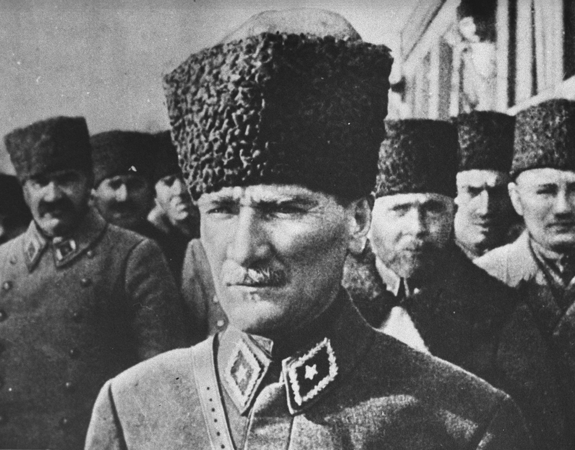 new-folder-8-ataturk3.jpg