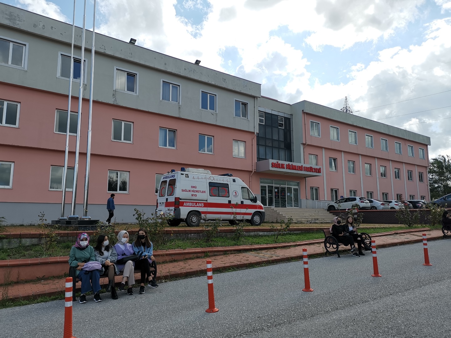 omu-kampus-saglik-bilimleri-ve-myo-4-ekim-2021-1.jpg