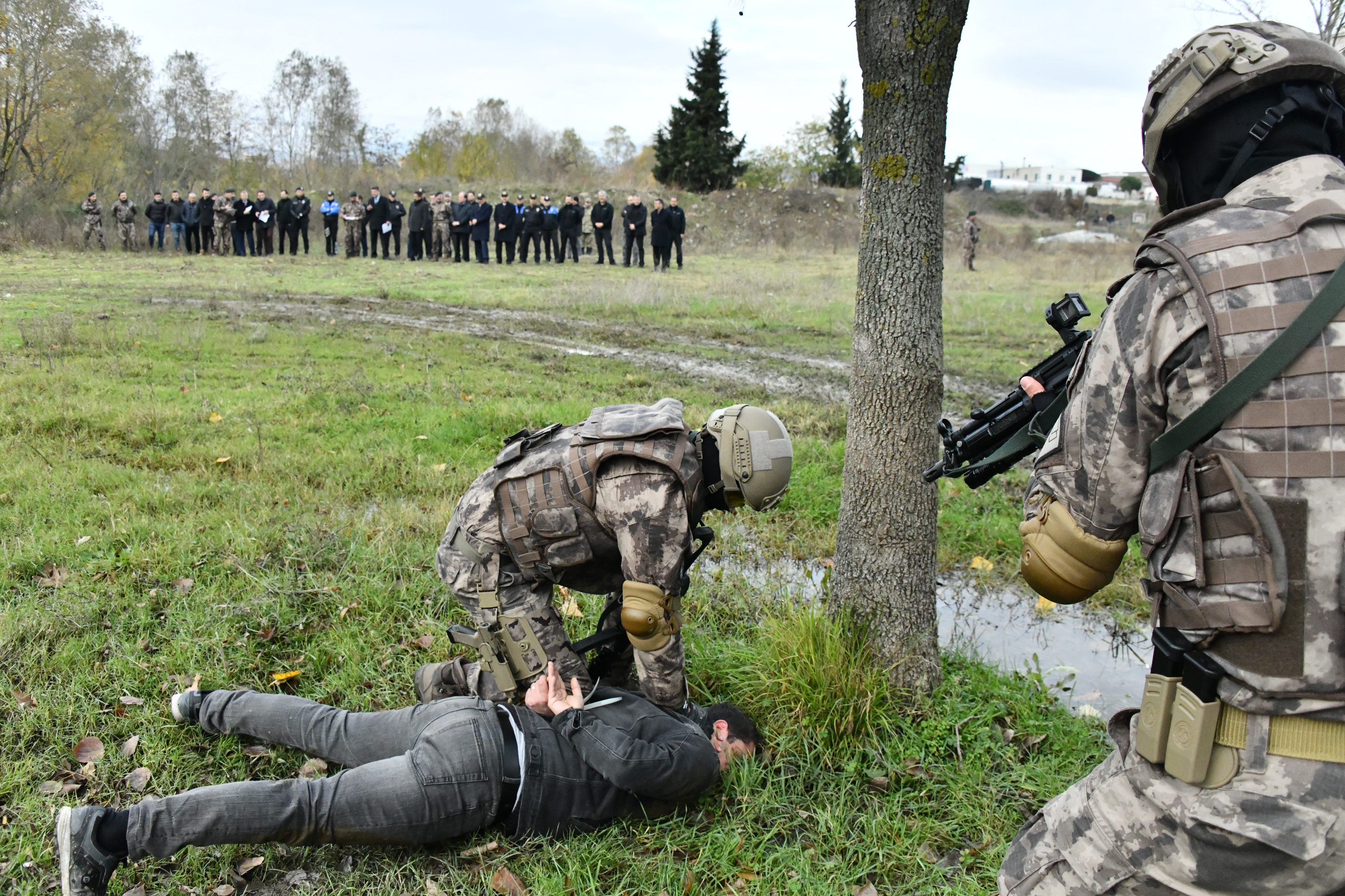 polis-8.jpg