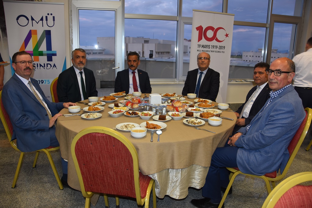 rektor-iftar-2019-5.jpg