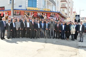 zihni-sahin---muteahhit2.jpg