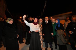 zihni-sahin---nevruz3.jpg