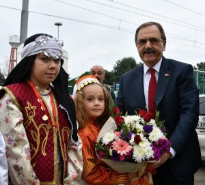 zihni-sahin---yerli-mali4.jpg